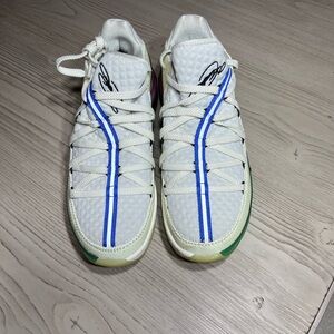 Nike LeBron 17 Low Glow In The Dark bball sneakers